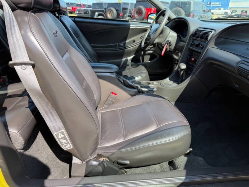 2002 Ford Mustang
