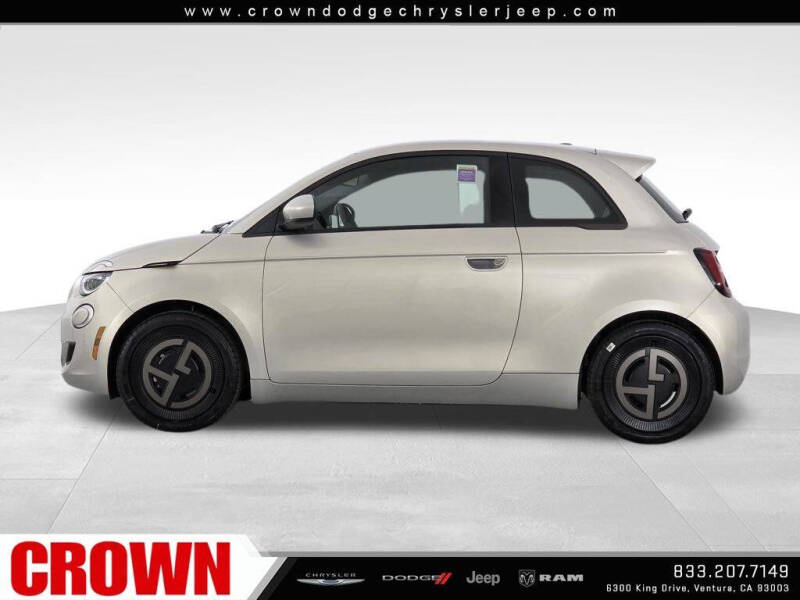 2025 FIAT 500e Giorgio Armani