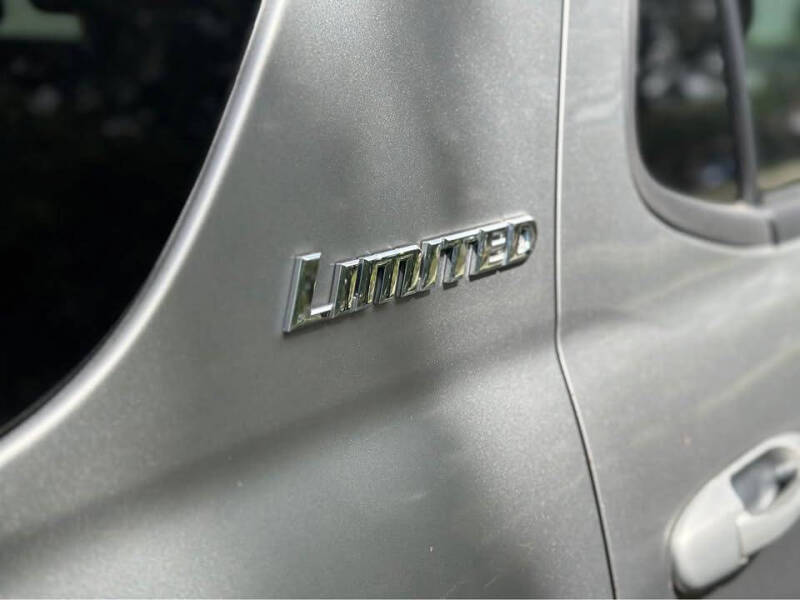 2003 Toyota Sequoia Limited