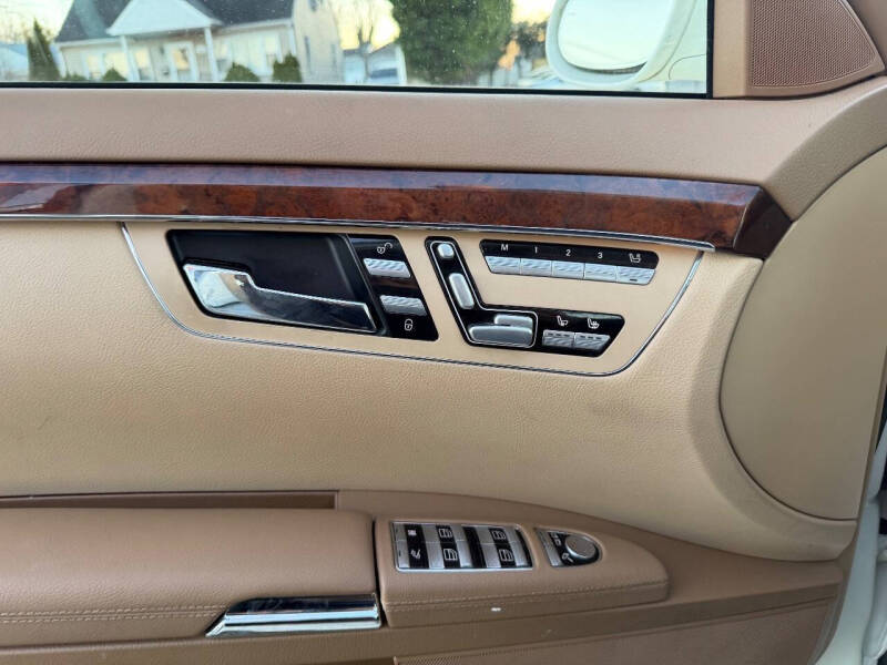 2008 Mercedes-Benz S-Class S 550 4MATIC