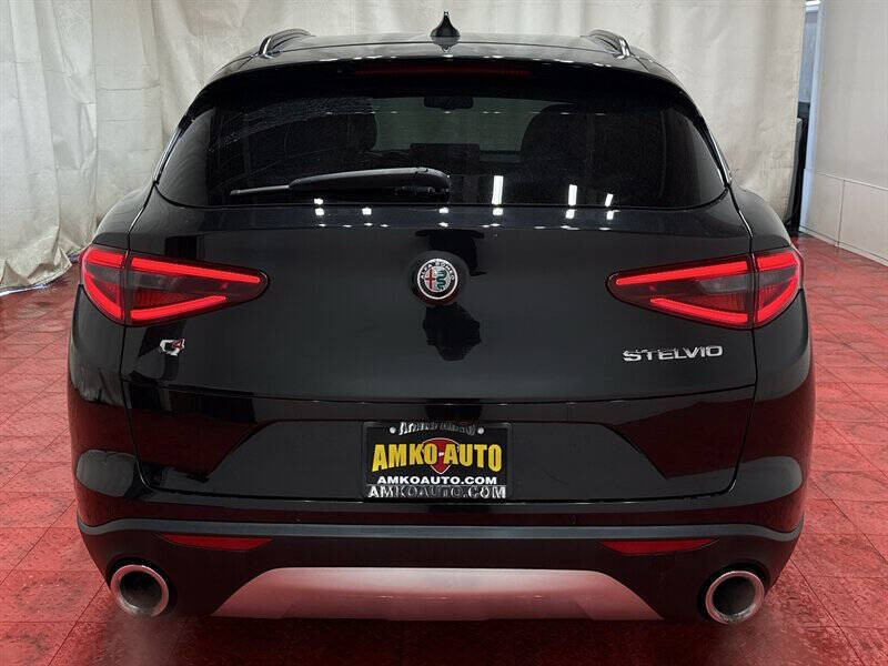 2018 Alfa Romeo Stelvio Ti Sport