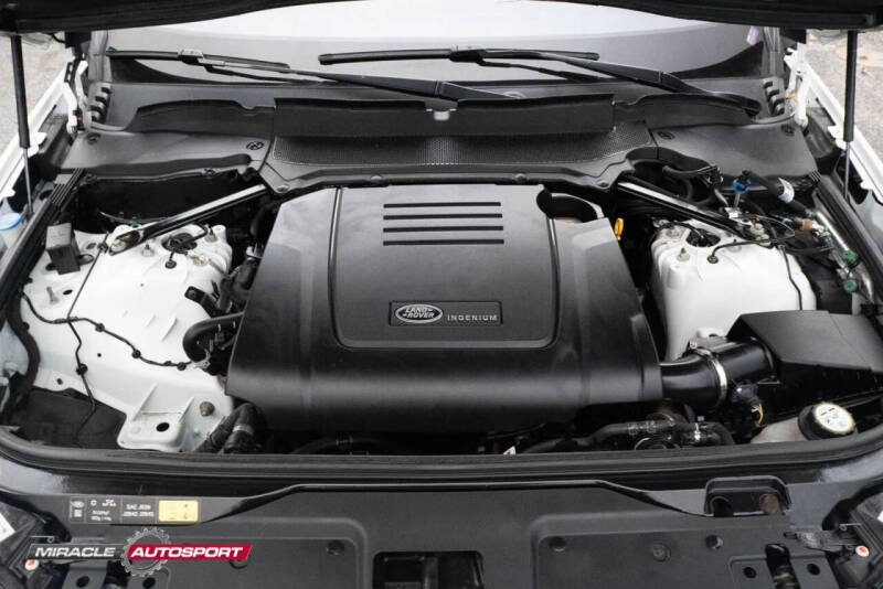 2022 Land Rover Discovery P300 S