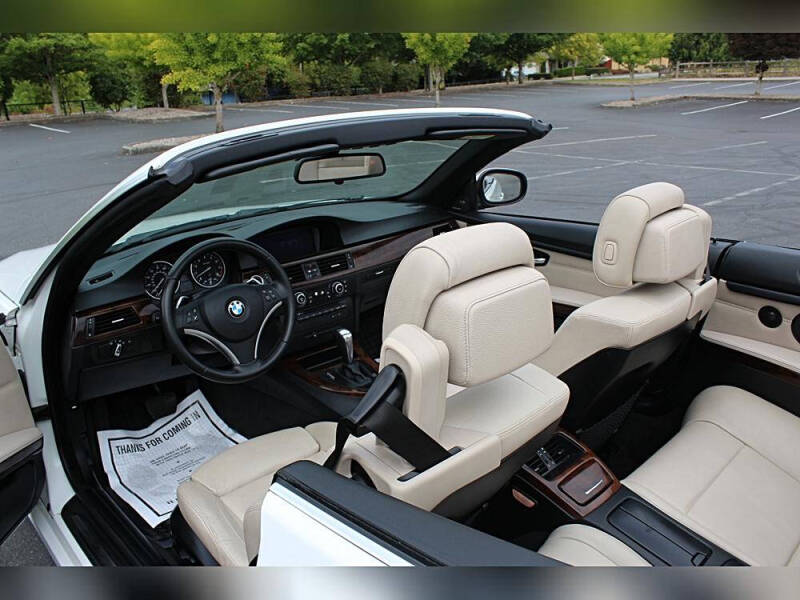 2011 BMW 3 Series 335i