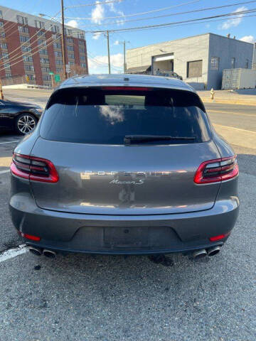 2016 Porsche Macan S