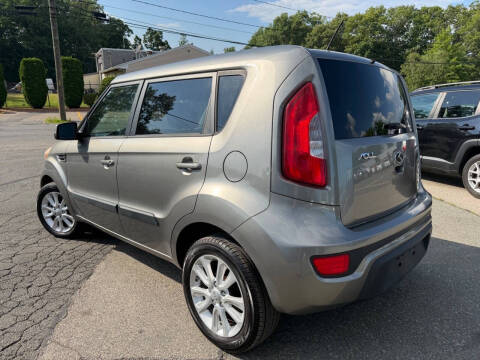 2013 Kia Soul +