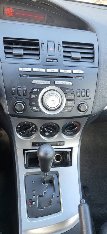 2011 Mazda MAZDA3 i Touring