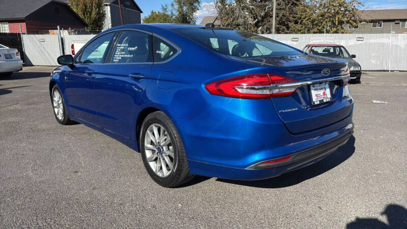 2017 Ford Fusion SE