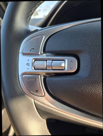 2023 Genesis GV70 2.5T Standard