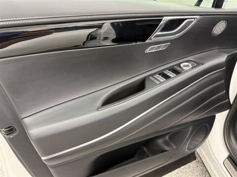 2025 Genesis GV80 2.5T Standard