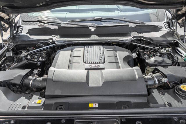 2019 Land Rover Range Rover 40