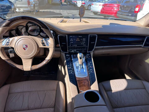 2011 Porsche Panamera