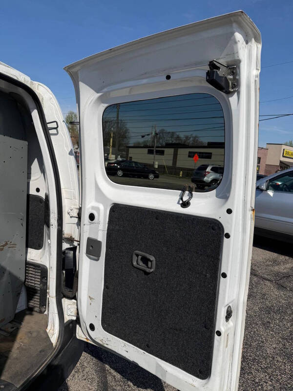 2014 Nissan NV200
