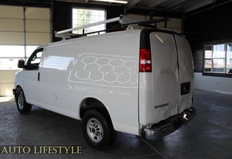 2023 GMC Savana 2500