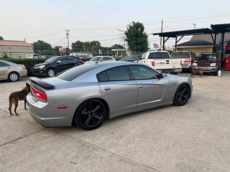 2013 Dodge Charger R/T Plus