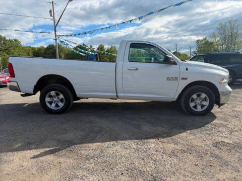 2016 RAM 1500 SLT