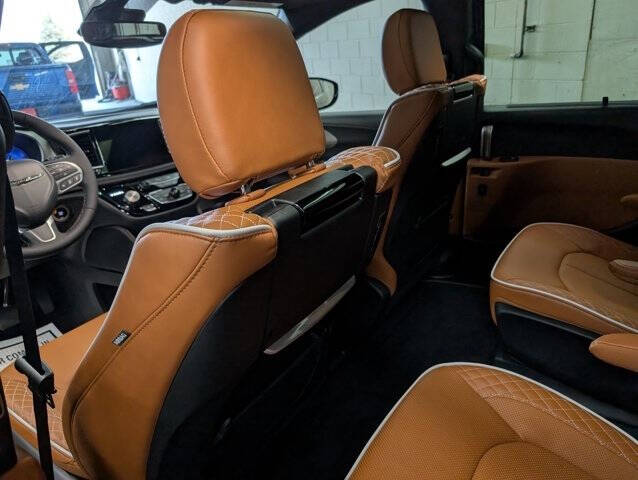 2026 Chrysler Pacifica Pinnacle