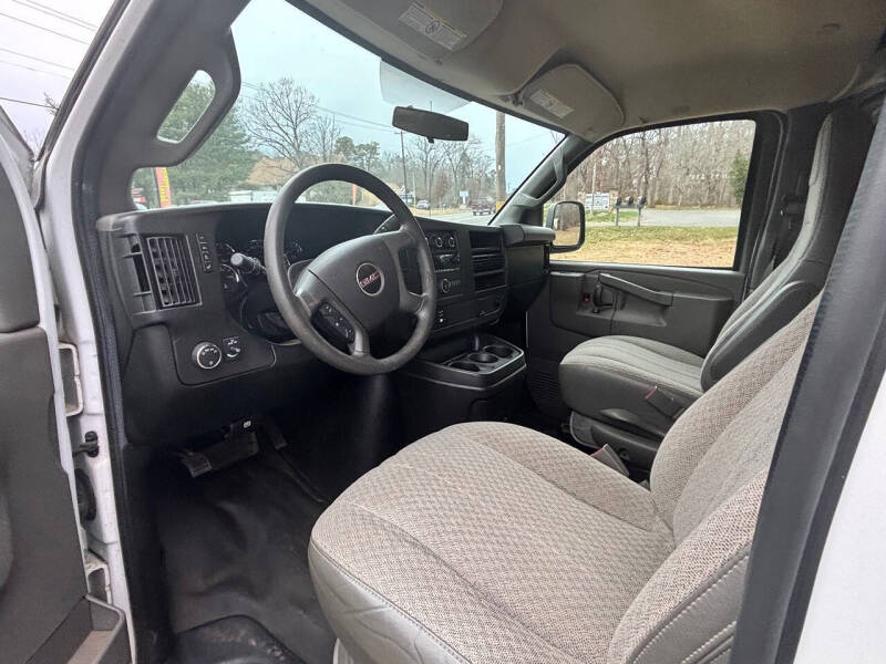 2017 GMC Savana 2500