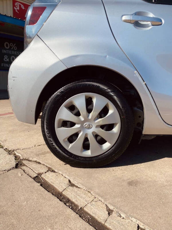 2014 Toyota Prius c Four