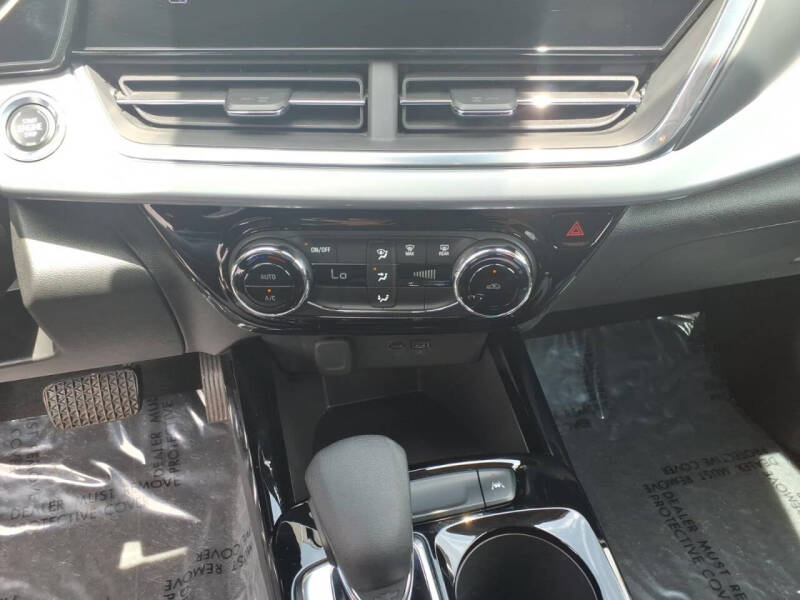 2025 Chevrolet Trax LT