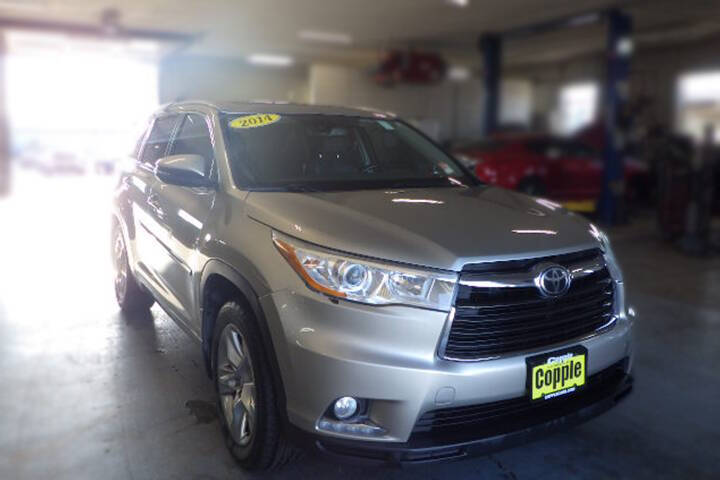 Used 2014 Toyota Highlander Limited with VIN 5TDDKRFH6ES050225 for sale in Plattsmouth, NE