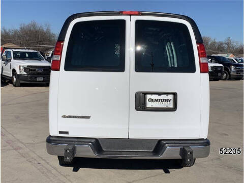 2023 Chevrolet Express 2500