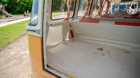1975 Volkswagen Bus