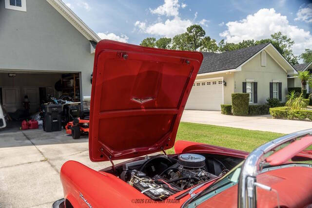1957 Ford Thunderbird