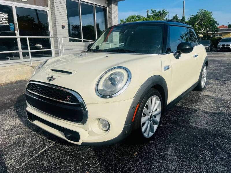 2015 MINI Hardtop 2 Door Cooper S