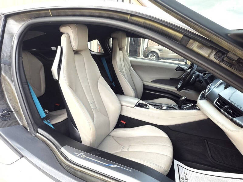 2015 BMW i8