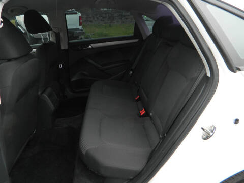 2012 Volkswagen Passat S PZEV