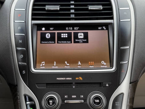 2019 Lincoln Nautilus Select