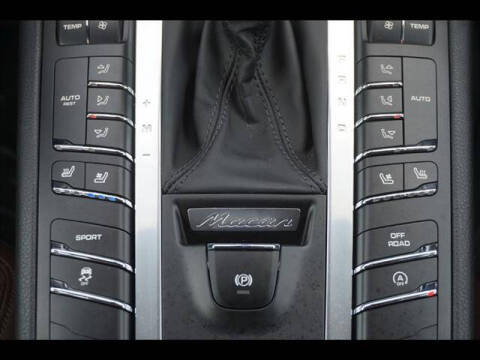 2015 Porsche Macan S