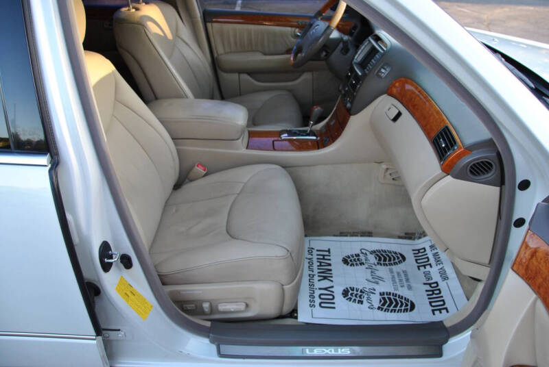 2004 Lexus LS 430