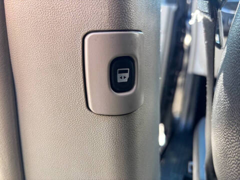 2013 Chrysler Town and Country Touring