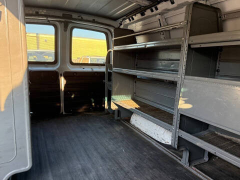 2016 Chevrolet Express 2500