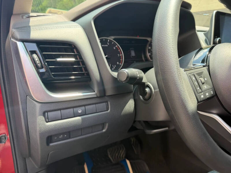 2022 Nissan Rogue SV