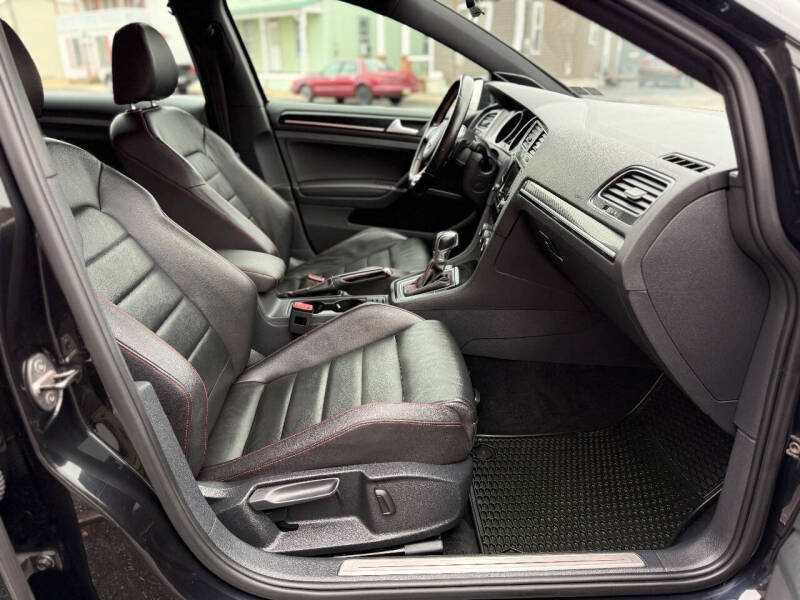 2015 Volkswagen Golf GTI SE