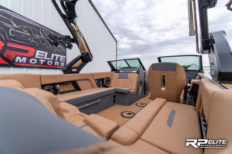 2025 MasterCraft X22