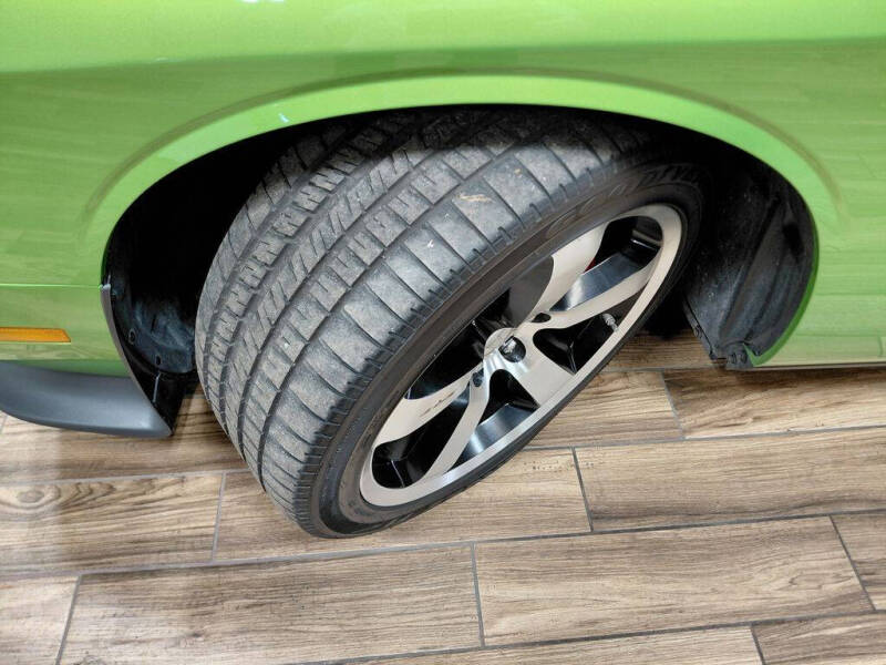 2011 Dodge Challenger SRT8 392