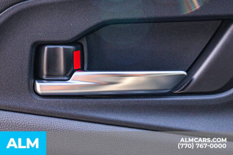 2025 Toyota Prius XLE