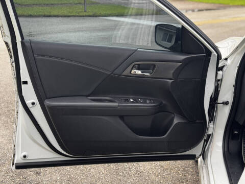 2017 Honda Accord Sport w/Honda Sensing