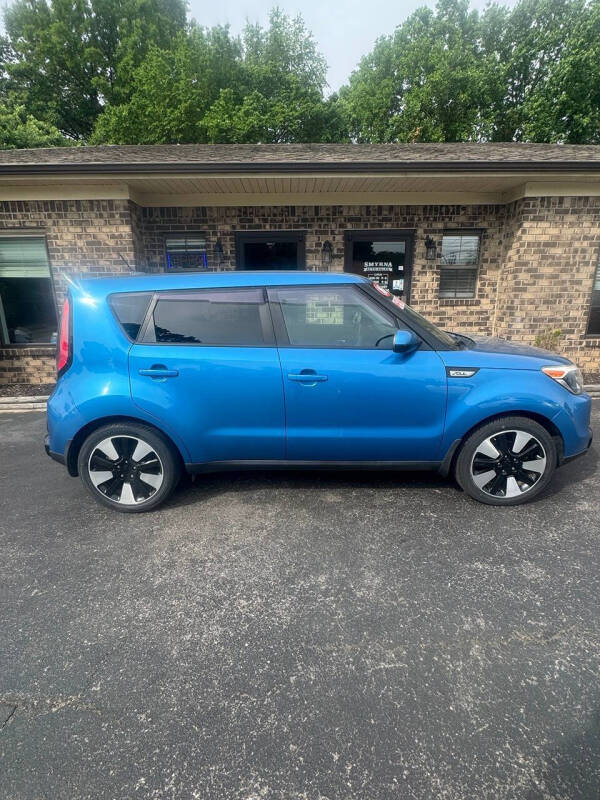 2016 Kia Soul +