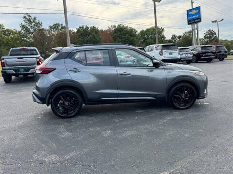 2024 Nissan Kicks SR