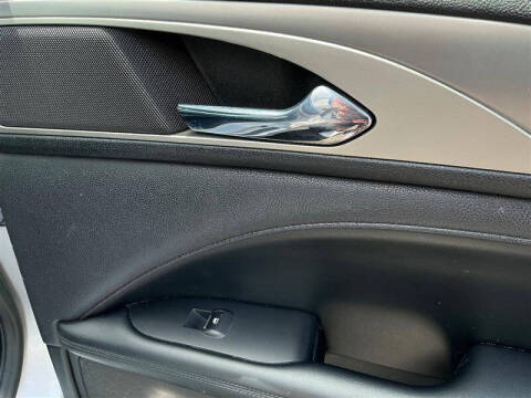 2017 Lincoln MKZ Premiere