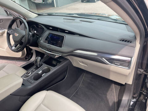 2019 Cadillac XT4 Luxury
