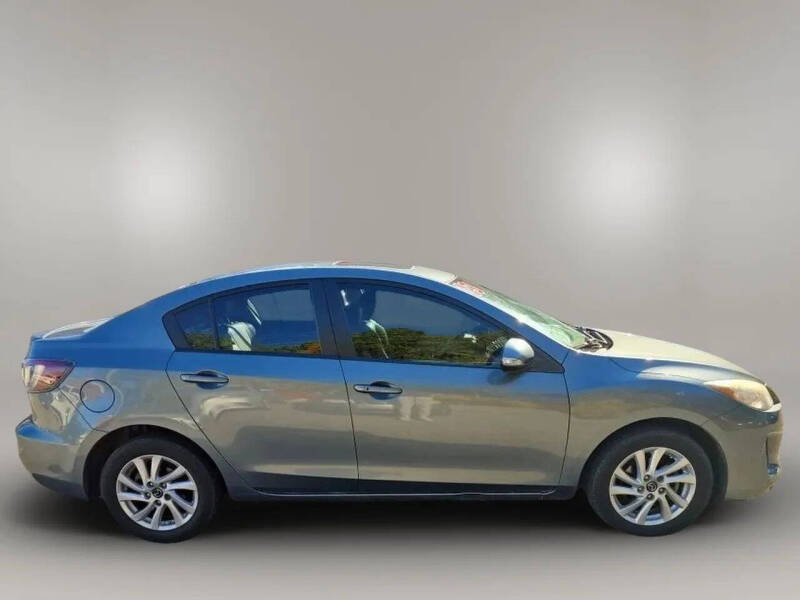 2013 Mazda MAZDA3 i Grand Touring