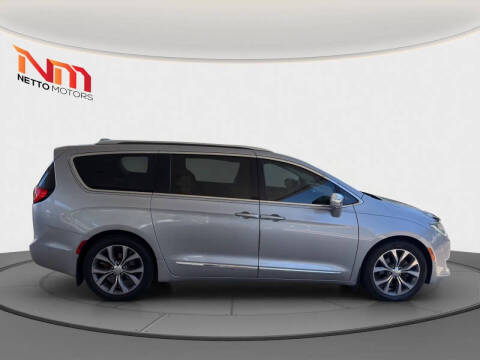 2017 Chrysler Pacifica Limited
