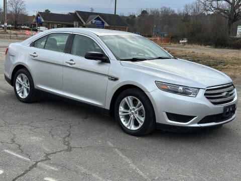 2017 Ford Taurus for sale at ECONO AUTO INC in Spotsylvania VA