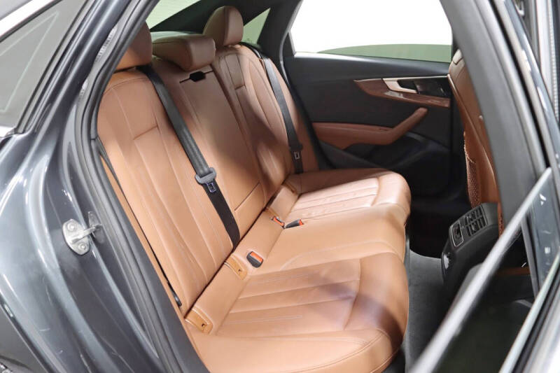 2022 Audi A4 quattro Premium 40 TFSI