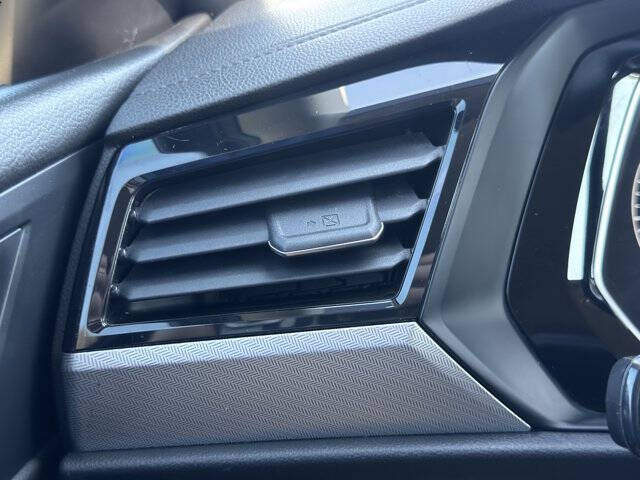 2021 Volkswagen Jetta R-Line